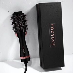 NEW 🆕 Sealed Foxybae Rose Gold Blowout Dryer Brush